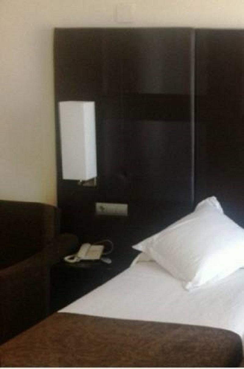Hotel Diego'S Cambrils Exterior photo